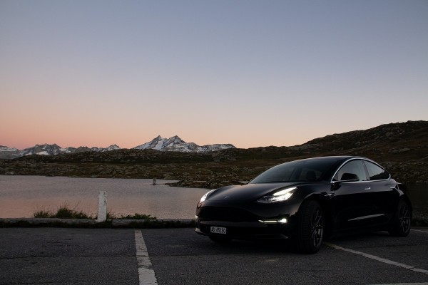 Tesla 모델은 일본에서 5 번째로 인기있는 EV입니다.