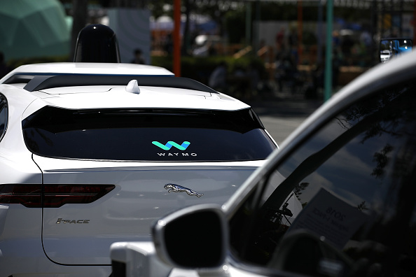 Waymo의 완전 무인 Robotaxis는 이제 샌프란시스코 승객을 충전할 수 있습니다