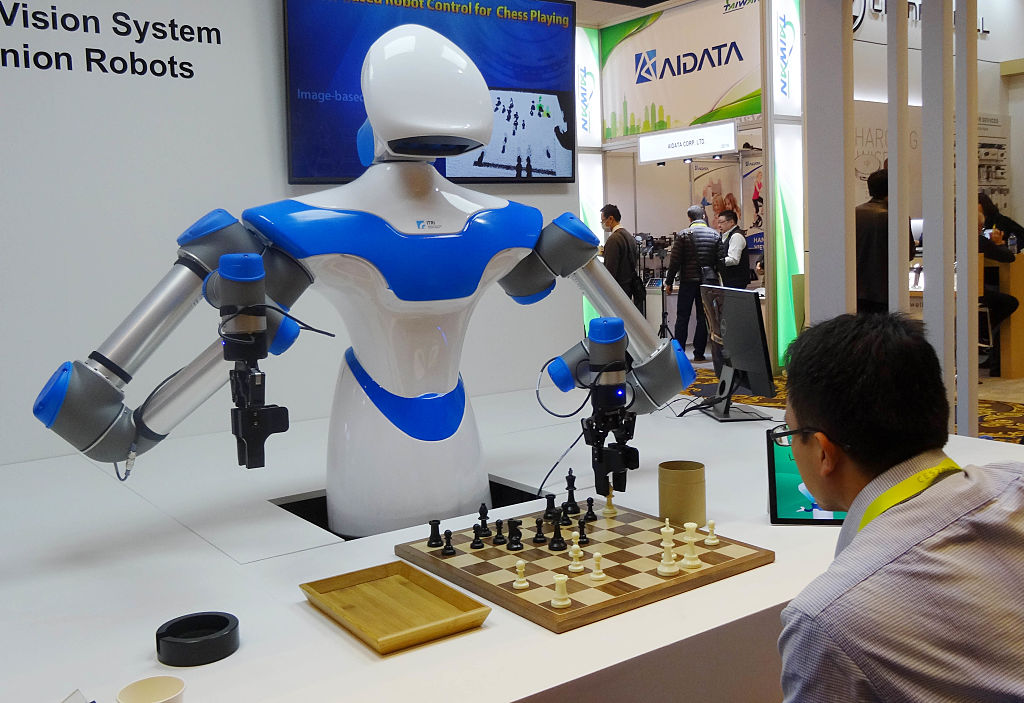 Rogue Robot? Chess-Playing Robot Harms 7-Year-Old Child During Match | Tech Times