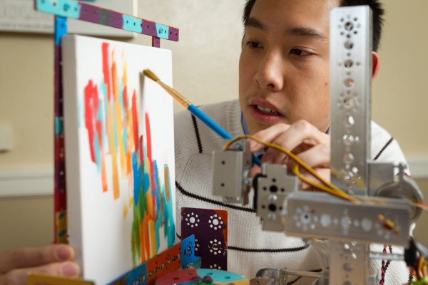 Tim Lee robotic painting machine