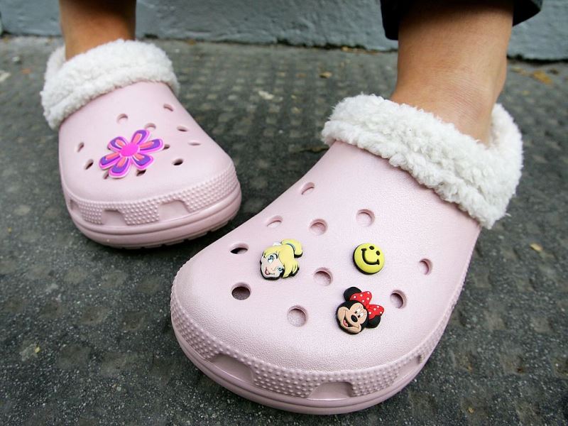 crocs bad for children's feet