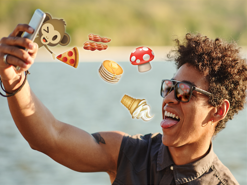 EatMessage Is The Emoji Food Fight Game For iMessage Starring Your Selfie