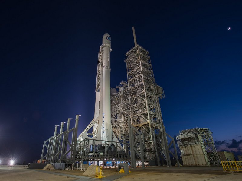 SpaceX Falcon 9 Launches Spy Satellite Into Orbit