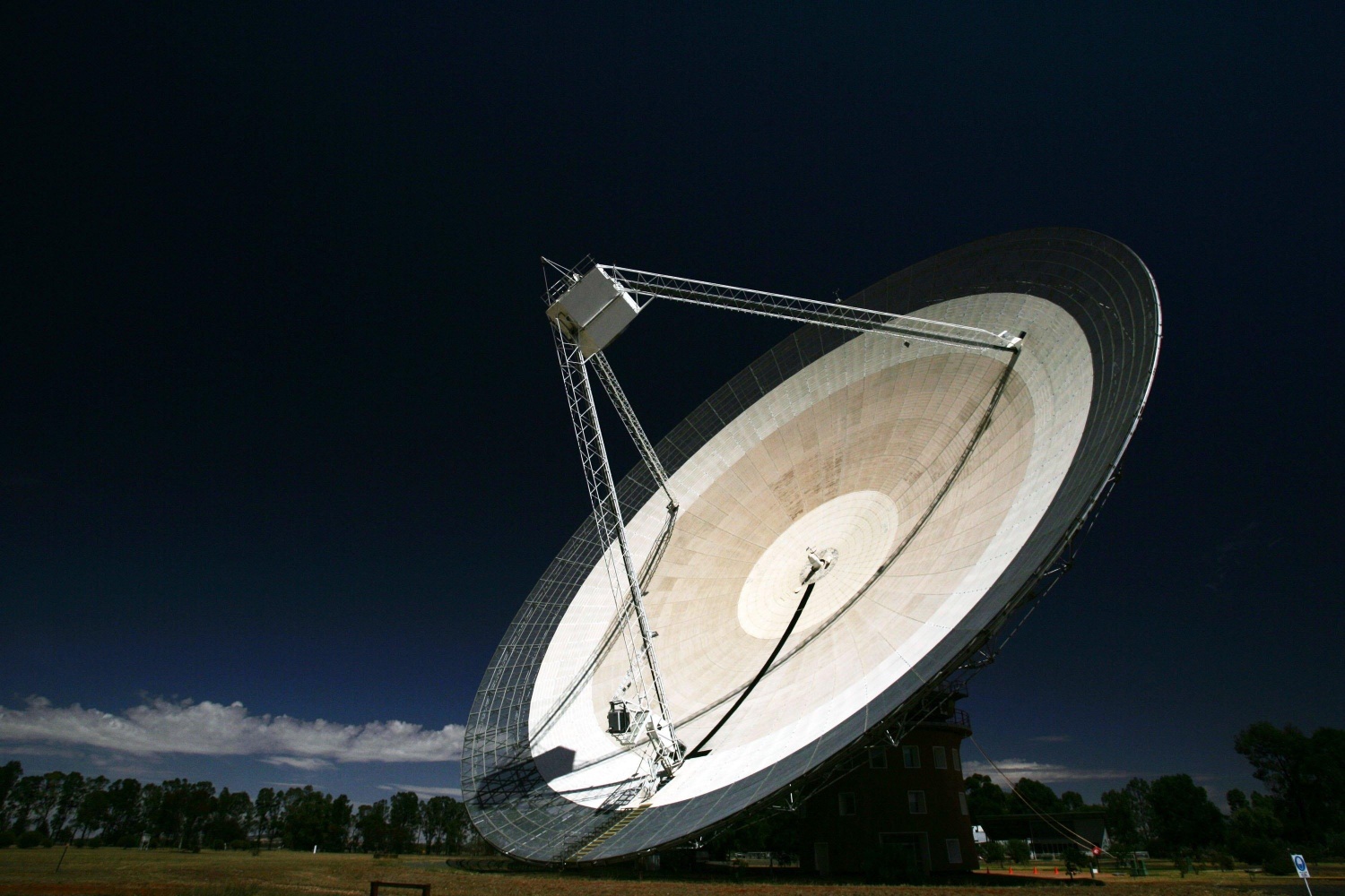 Parkes Radio Telescope 