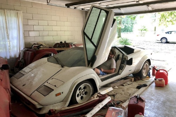 Grandmother S Garage Was Hiding A 1981 Lamborghini Countach