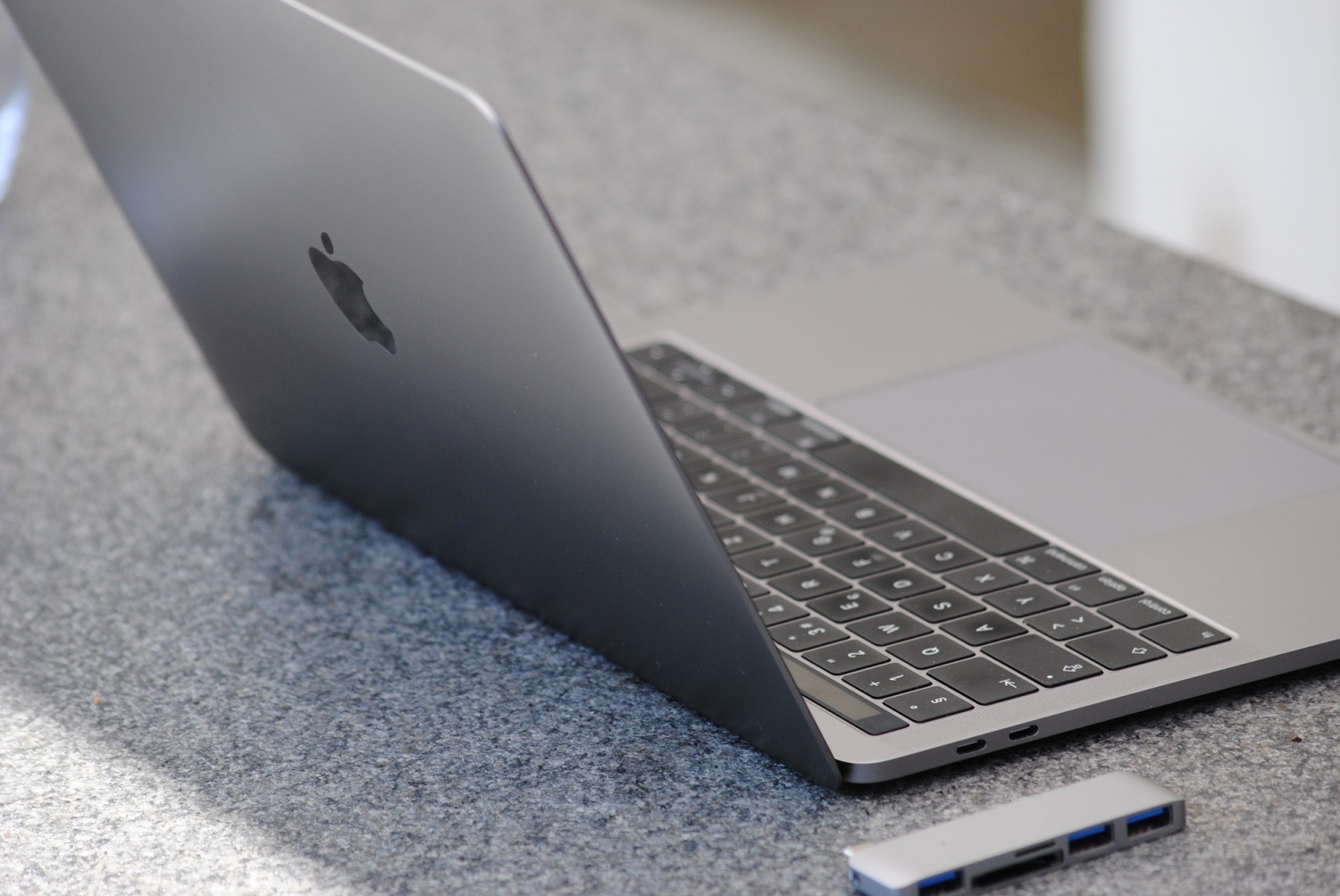 MacBook Pro M1 2021 Redesign Leaks 5 Reasons Why You Should Wait for