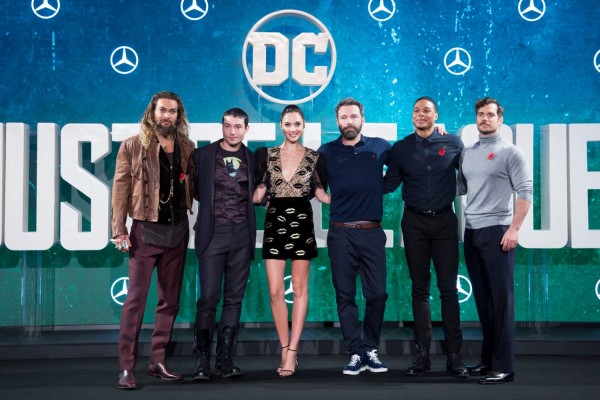 'Justice League' Stars Join the 'Release the Snyder Cut' Movement Happening on the Internet