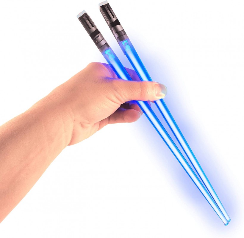 Get Amazon’s Bestselling LightSaber Chopsticks