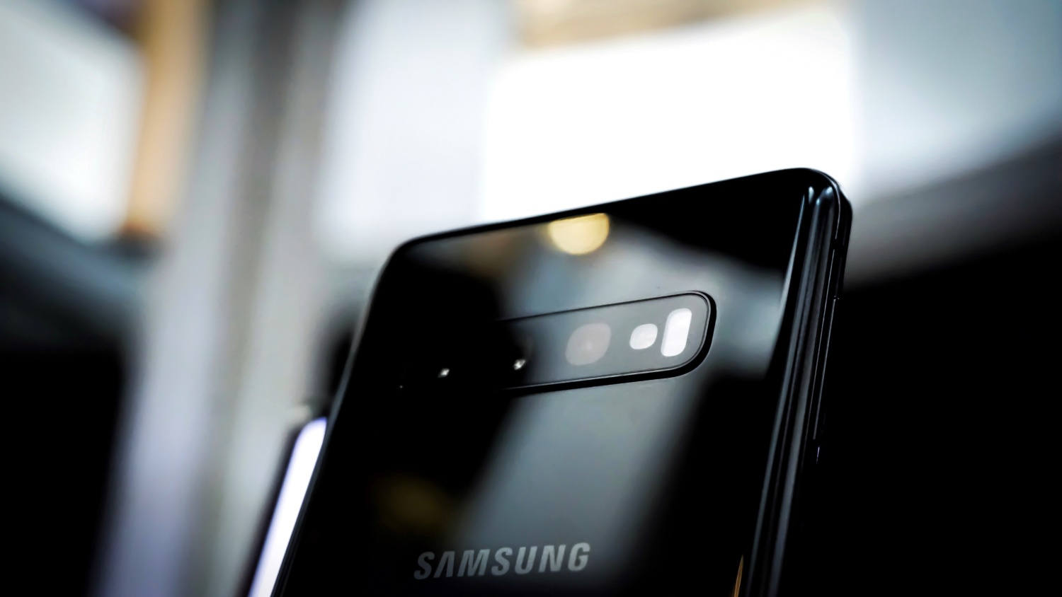 Android 10 Now on Samsung Devices; Here's What You Need to Know About This Update 