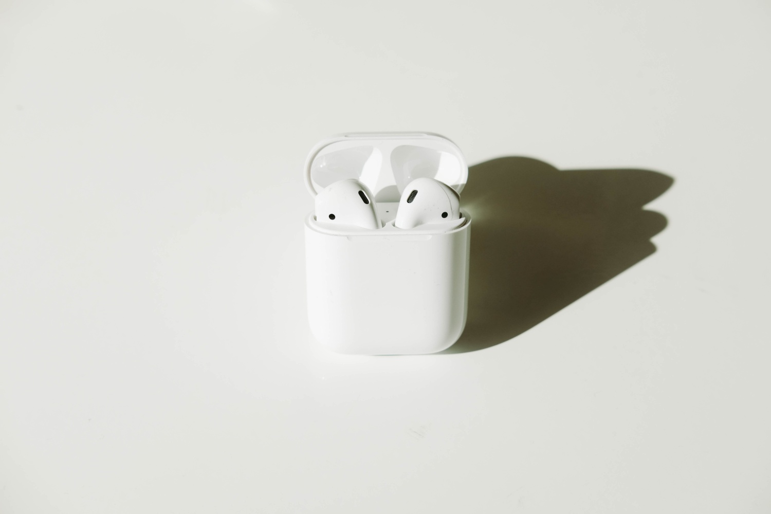 Looking For Cheaper AirPods? Check Out Amazon Store Now For Top 5 Alternatives 