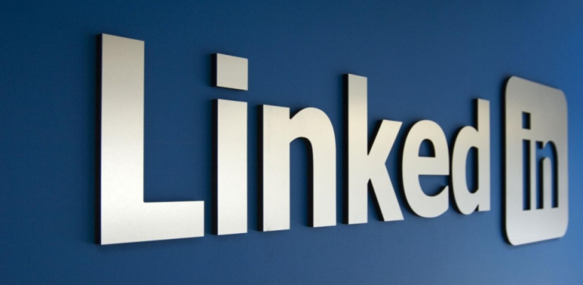  Use Your LinkedIn Profile for an Effective Professional Career Transition