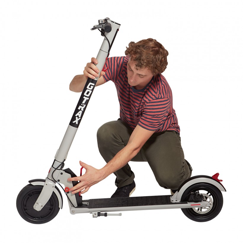 Xr Foldable Electric Scooter - foldability and light-weightedness