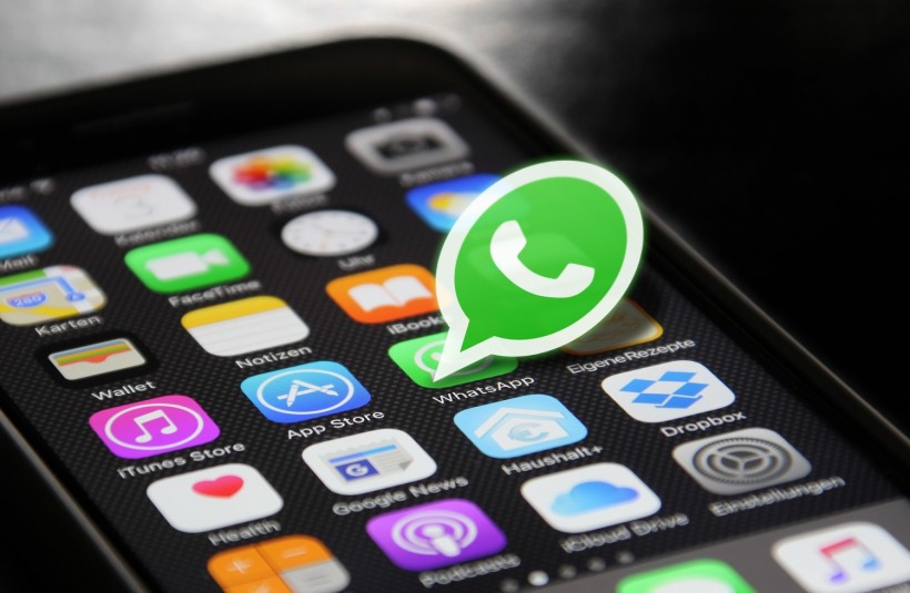 WhatsApp Gold Promises New Features, But It's NOT Real!