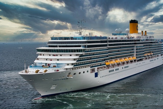 Beware! Passengers Fooled By A Cruise Line Hiding Coronavirus Infections!