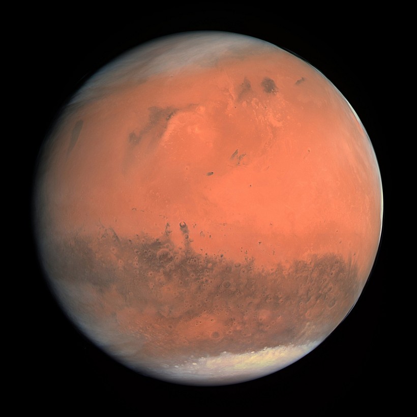 All Eyes On Mars: UAE Aims To Send A Mars Orbiter By July