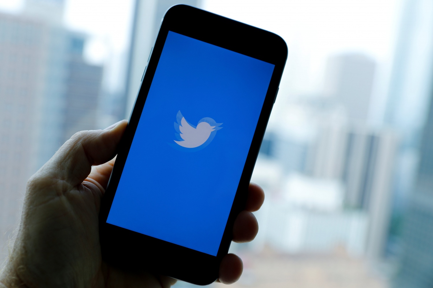 Twitter Officially Turned Off Text-Messaging Feature For Most Countries