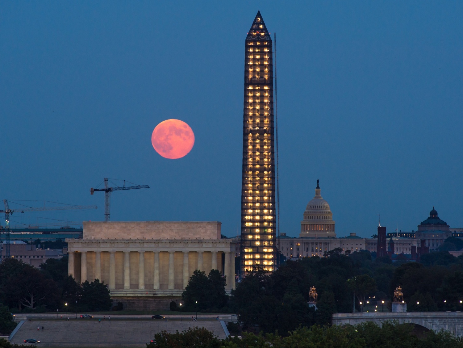 Supermoon 2021: Strawberry Moon for June