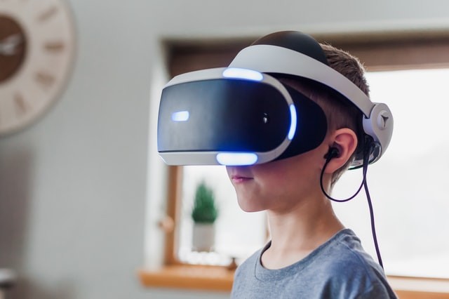 Phobias Will Be Battled By Hi-Tech Headset; NHS Will Conduct A Virtual Reality Trial Which Will Be Used To Tackle Patients' Worst Phobias