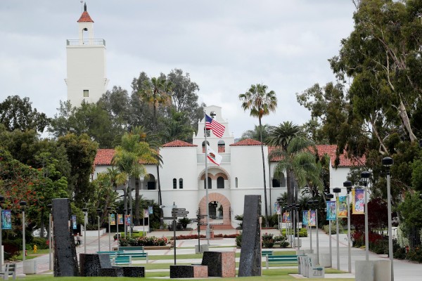 California State Universities to go online in the 2020 fall semester due to the outbreak of the coronavirus disease (COVID-19), in California