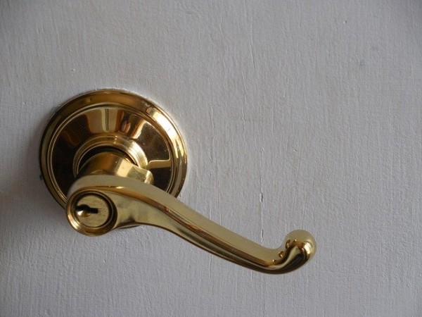 Anti-Viral Coatings Used In Doorknobs Can Kill Coronavirus in Seconds: Copper and Silver Can Neutralize 99%