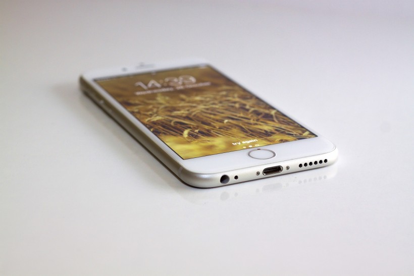 Apple foldable iPhone leak rumor