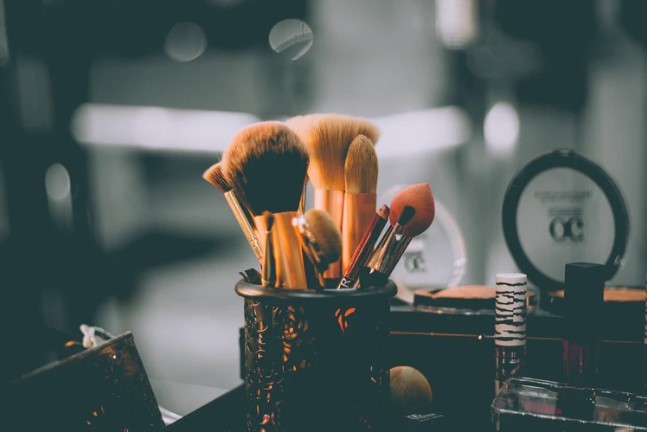 Warning: E-Coli Maybe Hidden in Your Dirty Make-up Brushes; Here's How to Remove Them 