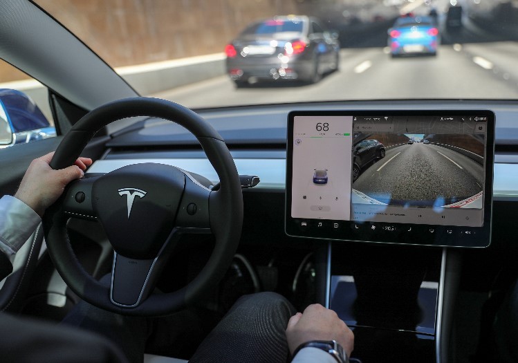 Tesla Issues Warning to Owners Hacking Their Vehicle to Avoid Paying $2K Acceleration Boost