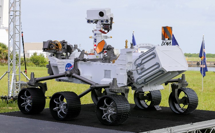 [BREAKING] China's Mars Rover Hits 100 Million KM Travel Mark, Beating NASA's Perseverance 