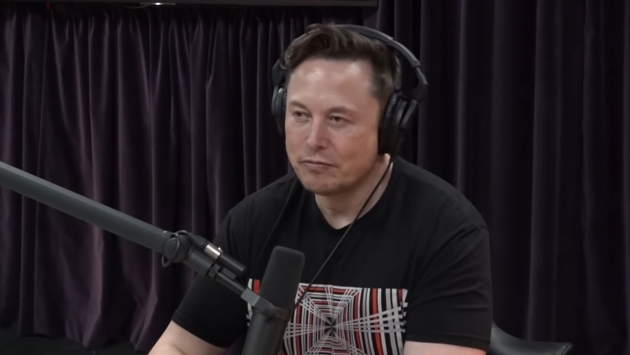 crisis Hurricane bathing Here's How to Get Elon Musk to Wear Your T-Shirt! Learn More About What the  Tesla and SpaceX CEO Loves to Wear | Tech Times