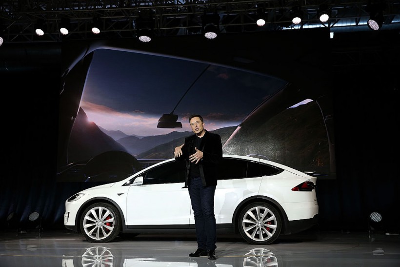Tesla Model X Deliveries Faces More Delays | Elon Musk Says it's ‘Extremely Difficult to Build’ 
