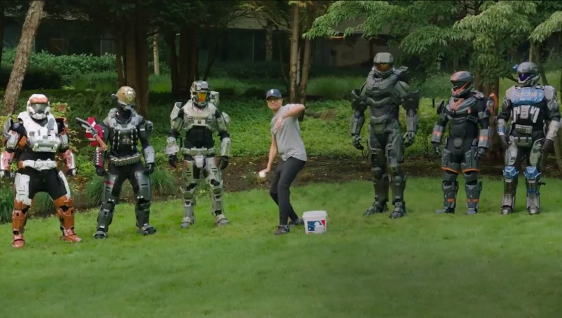 Microsoft CEO Satya Nadella and Halo during Virtual Pitch
