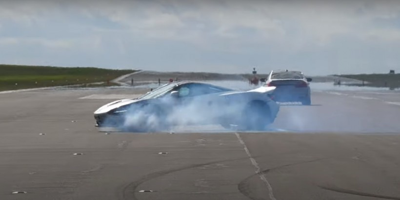 950HP McLaren 720S Driver loses control, almost crashing the supercar in a drag race