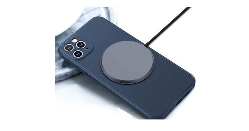 Japanese Company Will Release a New Magnetic Wireless Charger for iPhone 12