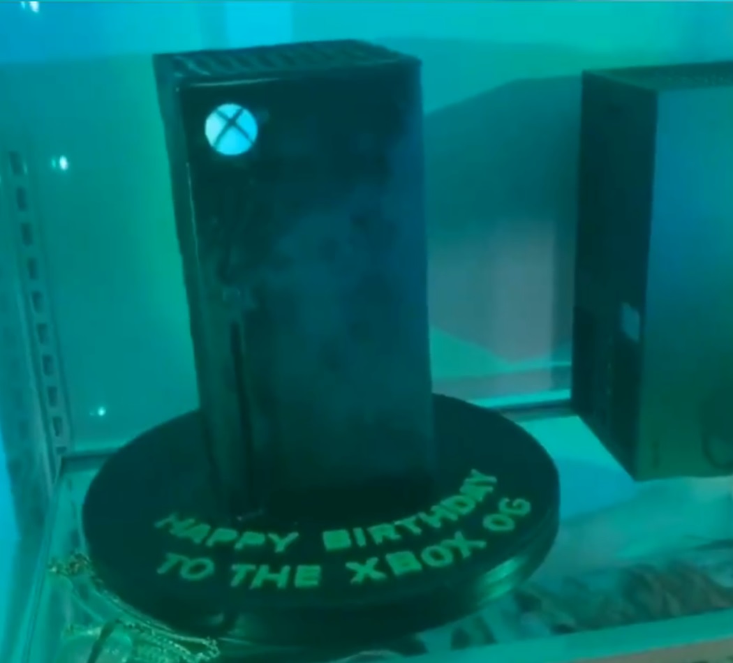 Look! Snoop Dogg Gets a Real Xbox Series X Fridge, Cake, and Console from  Microsoft