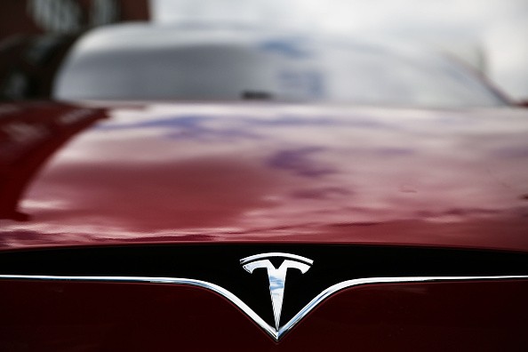Tesla's 'Dojo Version 1' Makes Autopilot and FSD Ahead of Rivals on 2021