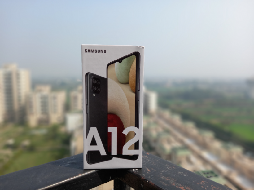 Samsung Galaxy A12 Withstands Hammer's Sharp Edge! Here's a Screen Scratch Test 