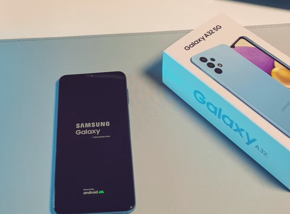Samsung Galaxy A52 5G early unboxing video reveals in-box contents, camera  features, & more - Gizmochina