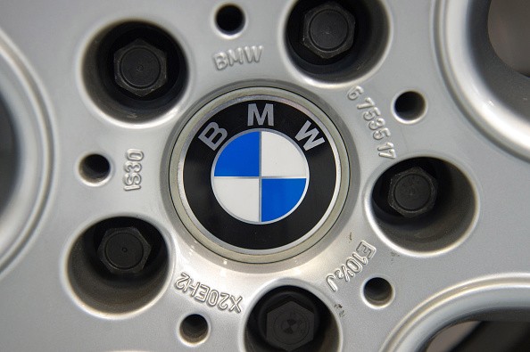 Apple Sees BMW as Potential Manufacturing Partner for Its EV-- An iPhone Supplier Also Wants to Enter EV Industry 