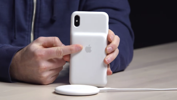 Apple Leak Suggests Battery Pack Capable of Charging iPhone 12 and AirPods at the Same Time!