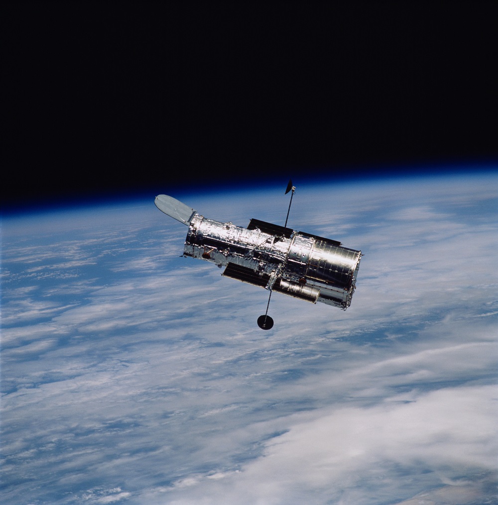 Hubble Space Telescope Enters Safe Mode After Experiencing a Software Glitch