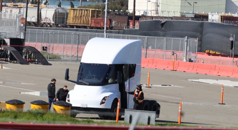 Elon Musk's Tweets Spread Doubt on Tesla Semi Truck Releasing This Year
