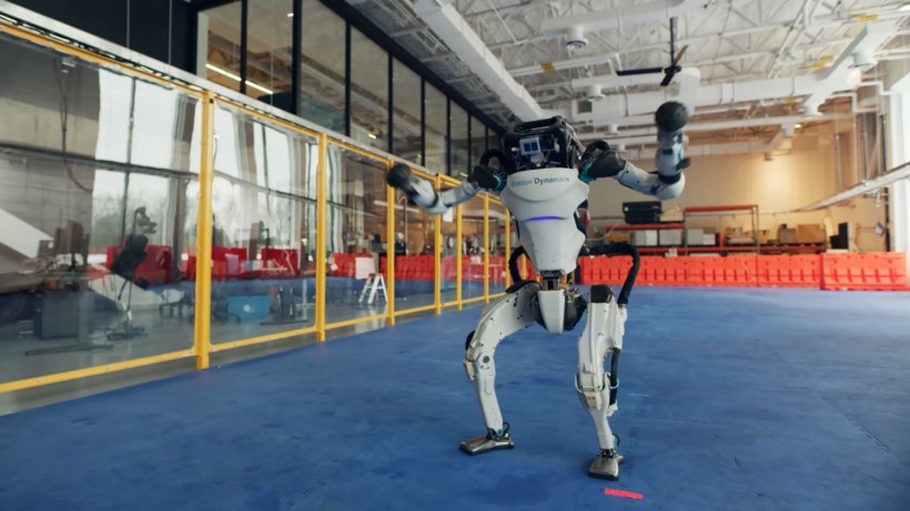Boston Dynamics Grants Special Access to its Massachusetts Workshop--'Stretch' Robot to Launch in 2022