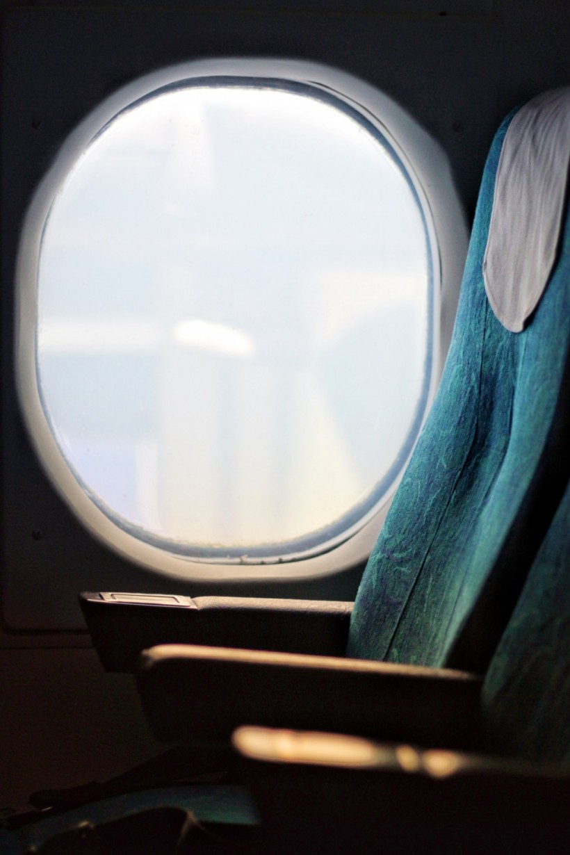 CDC Study Shows Banning Middle Seats on Airplanes Reduced Risk of COVID-19 Infection