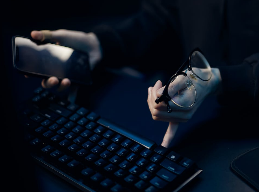 EA Warns of Phishing Scams Involving Fake Customer Support
