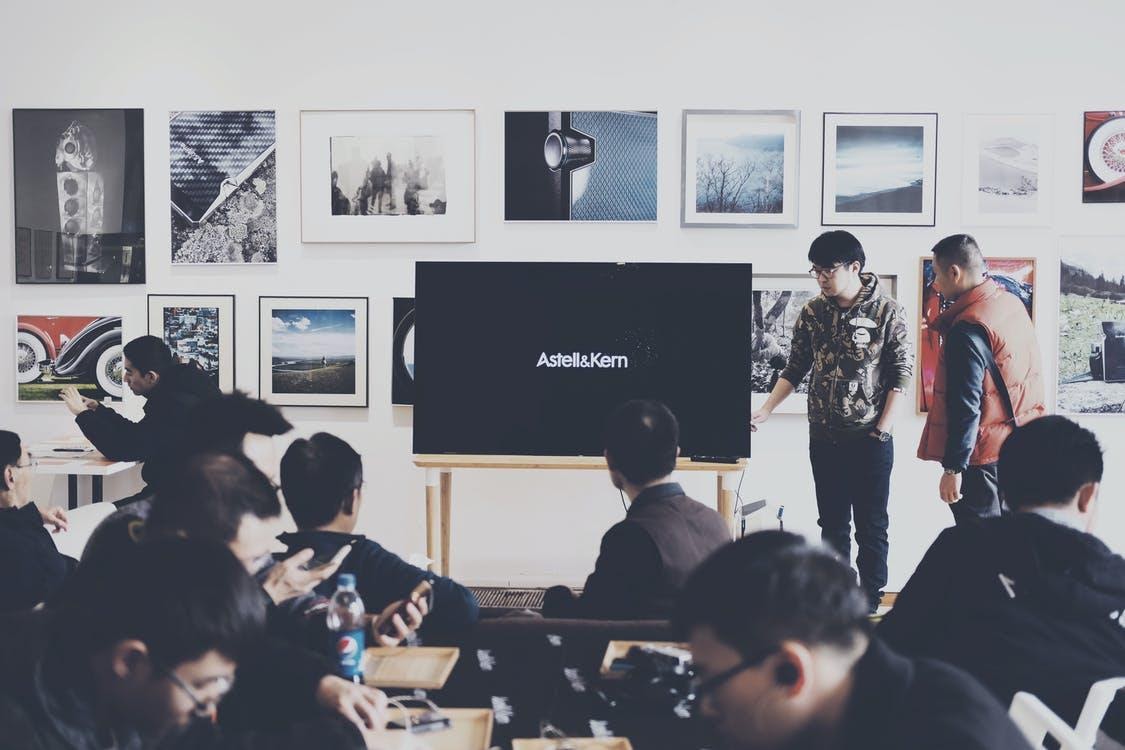 8 Tools to Help You Create and Deliver A Killer Business Presentation