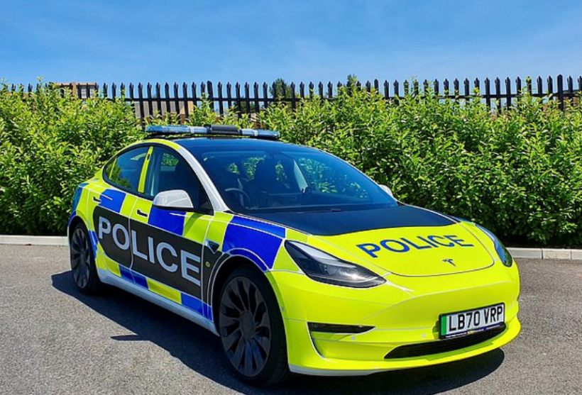 Tesla Model 3 Police Car Could Allow UK Save More Money and Test Its Emergency Vehicle Market 