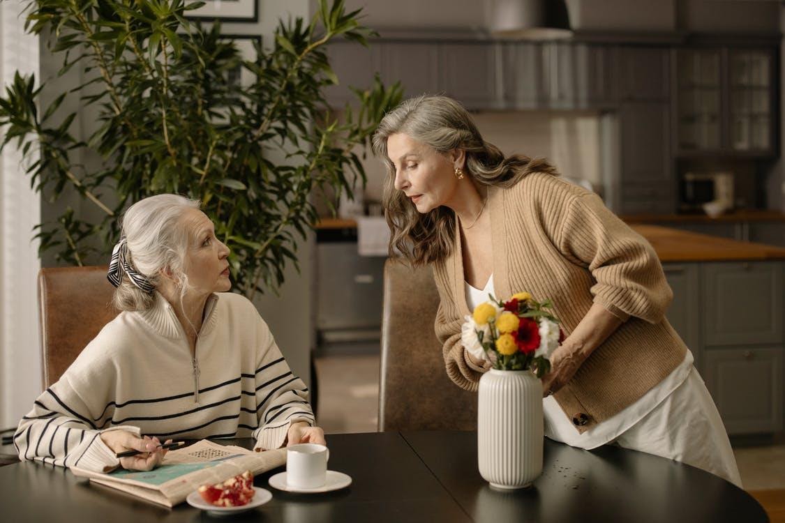 5 Things to Look for in a Seniors Residence