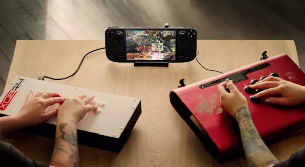 Valve Steam Deck vs Nintendo Switch OLED: From Price to Specs, Which Would You Choose? 