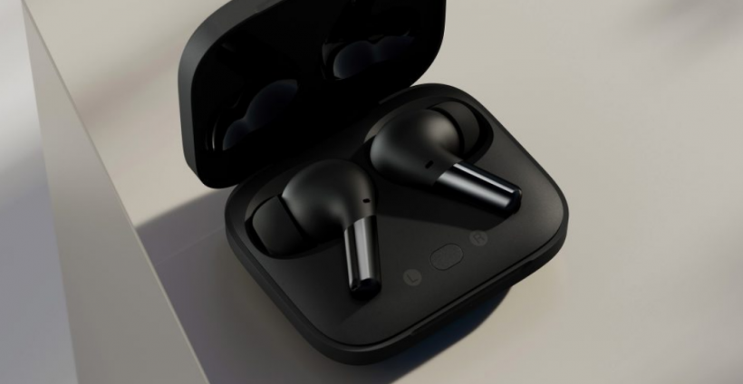 OnePlus Buds Pro Vs. AirPods Pro: Could This $150 Earphones Beat Apple's Wearable In Battery Life and Other Specs?