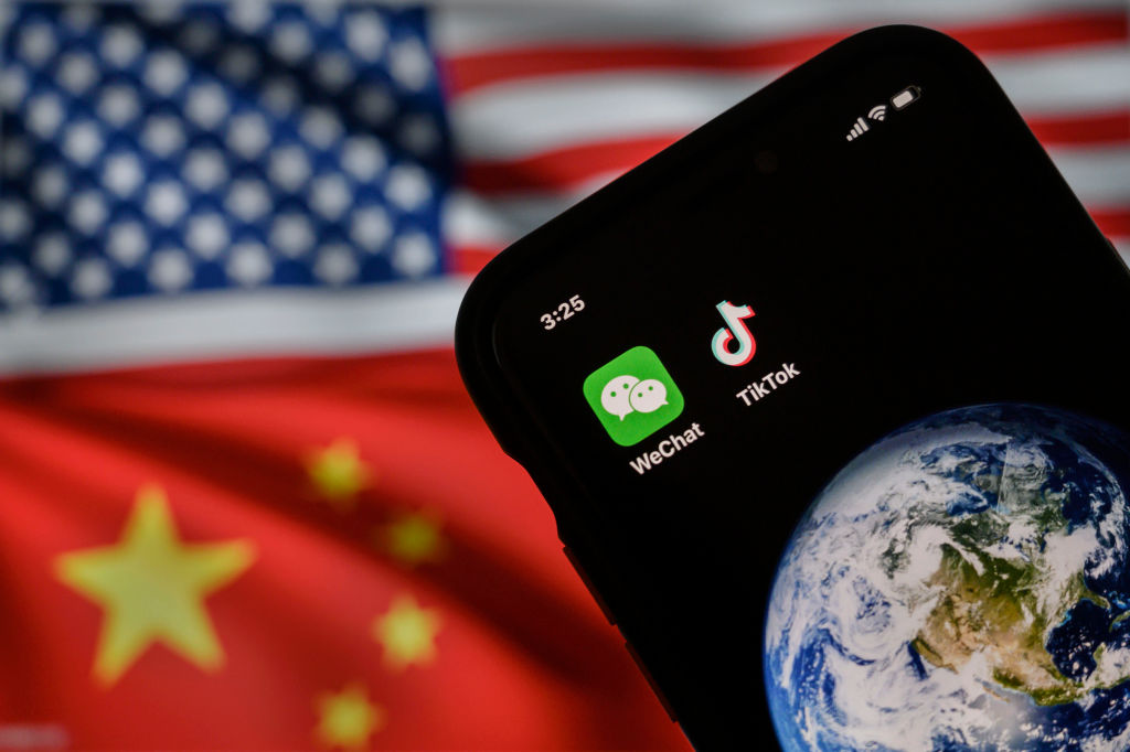 China vs. WeChat: Beijing Prosecutors Sues Tencent After “Youth-Mode” Allegedly Broke Child Safety Laws 